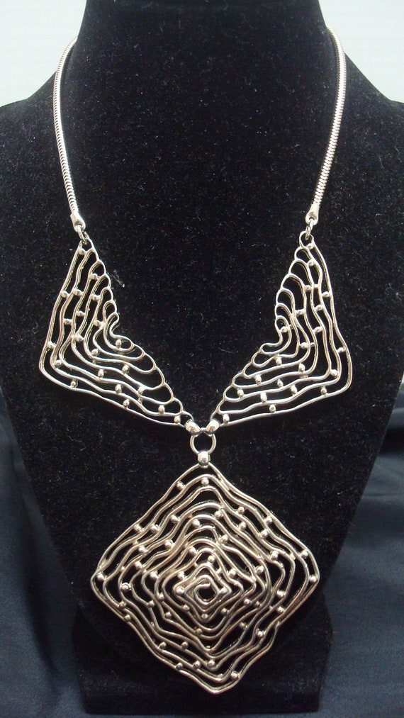 Napier Silvertone Open Metal Work Necklace and Ea… - image 3