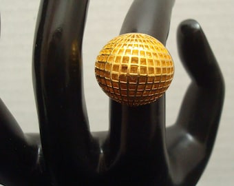 Vendome Shiny Goldtone Textured Sphere Globe Adjustable Square Shank Statement Ring Dome Ring RARE