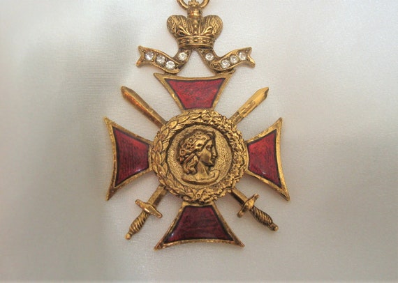 Sphinx Butler & Wilson Red Enamel Cross Brooch, F… - image 9