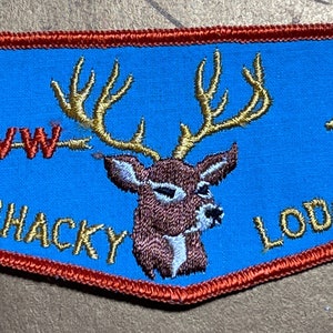Parche bordado vintage con solapa WWW de Suanhacky Lodge 49