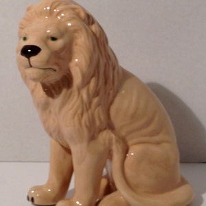Ceramic Sitting Lion Figurine