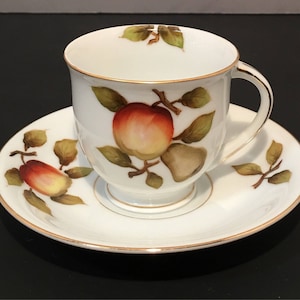 Vintage Ōhata China Peach And Pear With Gold Edging Tea Cup And Saucer