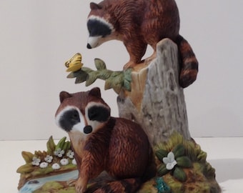 Vintage 1984 Ceramic Raccon Family Model Figurine.