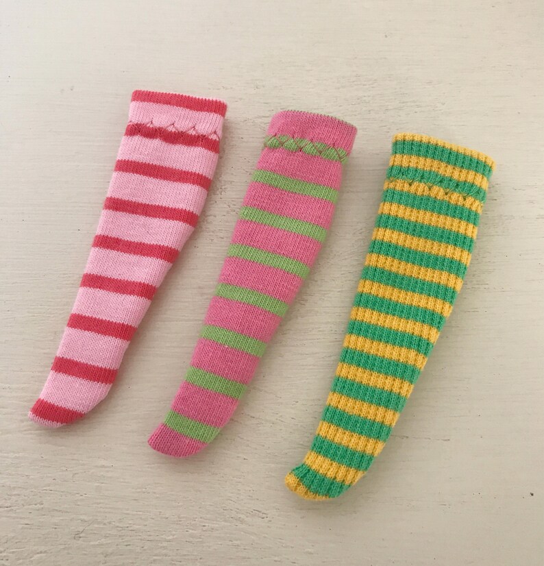 Azone Dolls Icy Blythe BLYTHE DOLL SOCKS Red /& White candy cane Striped Over the Knee