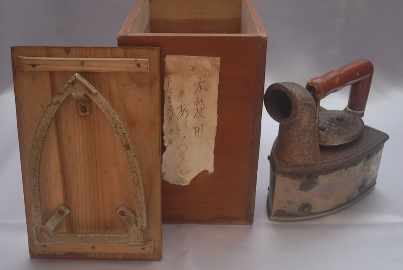 Japanese Vintage Antique Cast Iron Coal Clothes Press Iron W/ Original