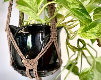 22” Coffee Brown Macrame Plant Hanger (3mm twisted cord)