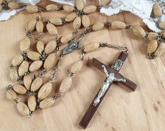 Vintage olive pit rosary, vintage olive rosary, noon's rosary, made in Italy rosary, wooden rosary, seed rosary, catholic rosary, christian