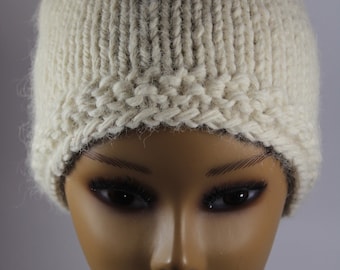 Hand Knit Hat -Pritzi (white)