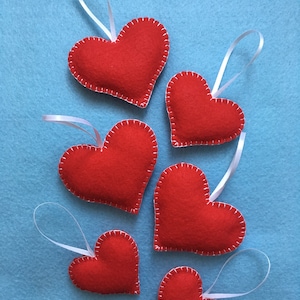 Handmade Red Felt Hearts set of 6, Valentines Hearts, Christmas Tree Ornaments, Wedding Favors