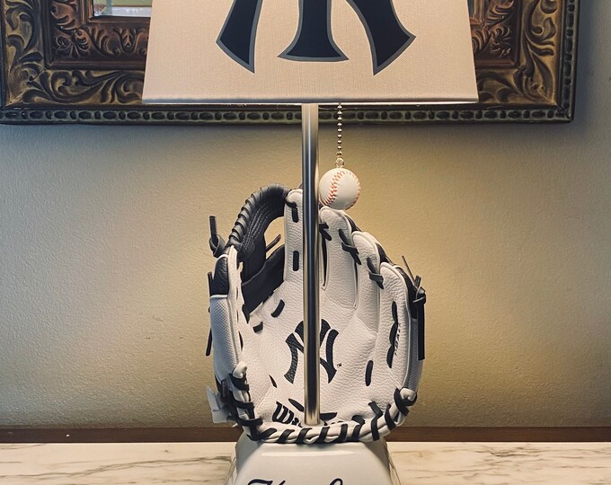 New York Yankees baseball glove lamp. . Made by thatlampguy Etsy