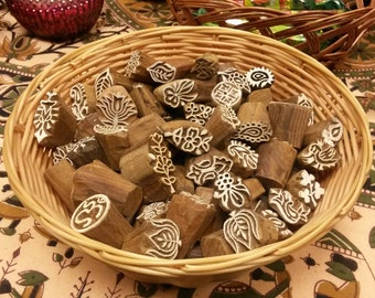 100 Stück Fair Trade Kleine 0,5-1" Mixed Design Geschnitzte indische Holz Druckstempel