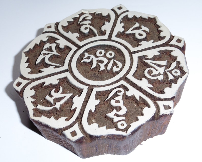 Fair Trade Tibetan Mantra Om Mani Padme Hum Design 10.5cm Round Carved Indian Wooden Printing Block Stamp image 2