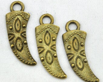 20pcs Antique Bronze Cow Horn Charm Pendants 10*28mm--G486