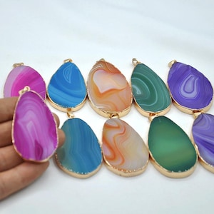 Natural Agate Slice Pendant electroplated in gold，Agate Slice Pendant，DIY Jewelry Pendants, Stylish Pendants, Gold Plated Gemstone Pendants