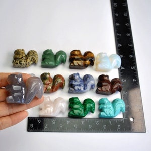 Squirrel Gemstone Totem Animal Carving,Hand Carved Squirrel Figurine Totem Animal Stone,Carved Onyx Squirrel,Natural Crystal Squirrel