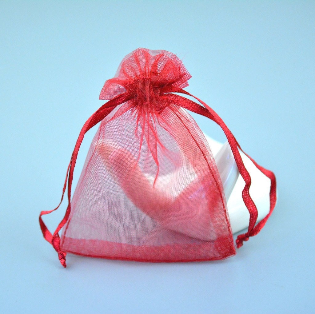 NBEADS 100Pcs Small Organza Bags Wedding Favor Party Gift Bags Jewelry Bags, 2.75 x 1.89