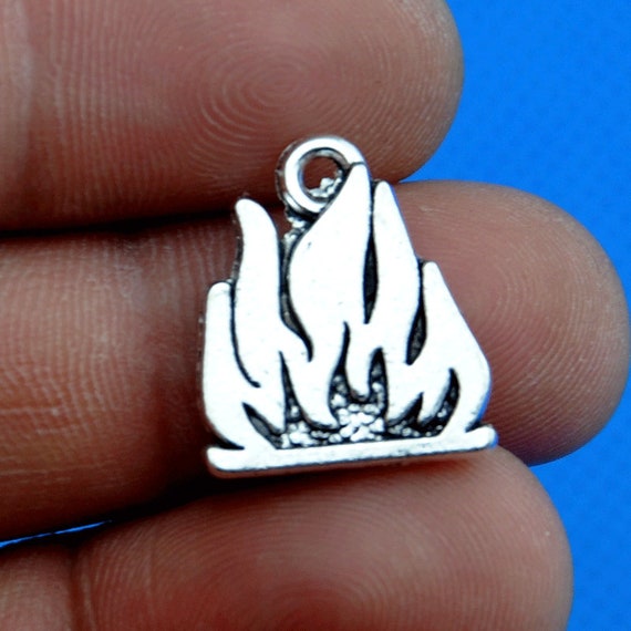 BULK 20 Flame fire charms antique silver tone P149 SALE 50/% OFF