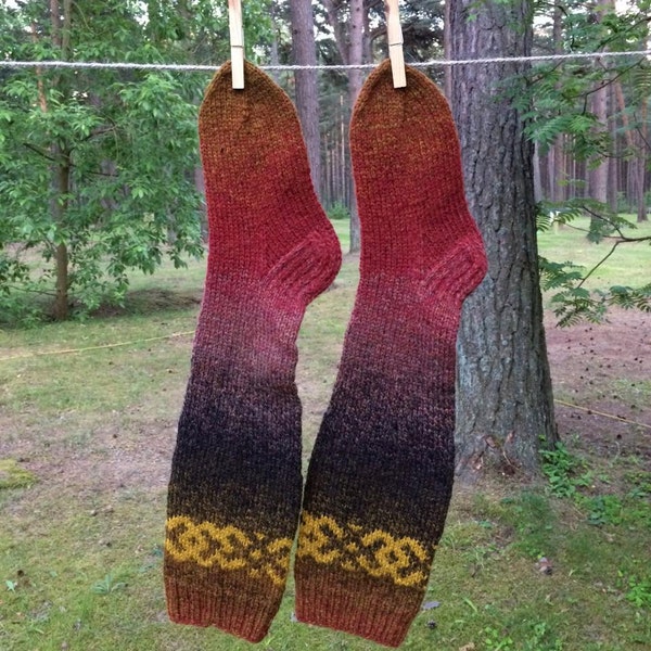 Handmade knitted long socks. From 100% Latvian wool. Size: 38/40 (European); 5-6,5 (U.K.); 7-8,5 (U.S.)