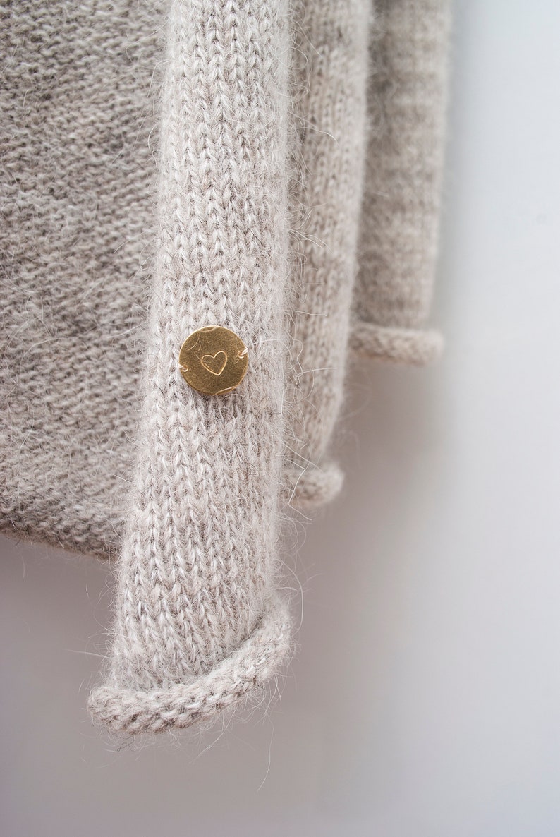 Handmade Wool Mohair Silk Blanket Scarf: Oversized Warm Wrap in Light Beige. image 8