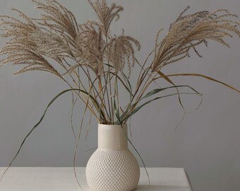 Cream & White Round Ceramic Vase – Handmade Textured Home Decor.