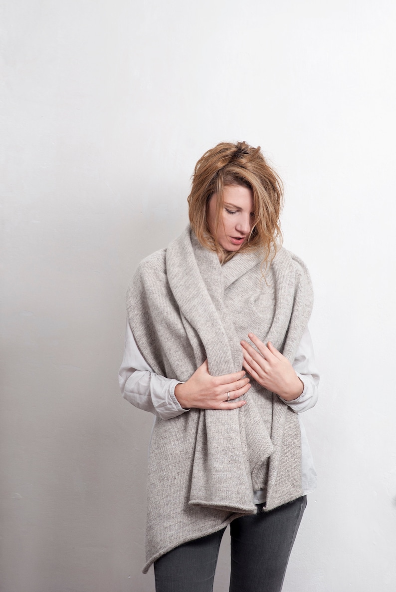Handmade Wool Mohair Silk Blanket Scarf: Oversized Warm Wrap in Light Beige. image 4