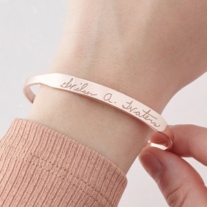 Gegraveerde handschriftarmbanden, gouden handtekeningarmband, Moederdagcadeau, Memorial Gift, Handgeschreven Manchetarmband, Handgeschreven sieraden afbeelding 10