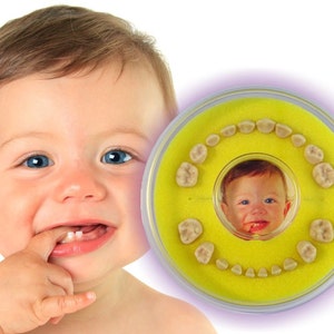 Tandendoosje >Firsty Round< (Geel, Baby,Jongen/Meisje)