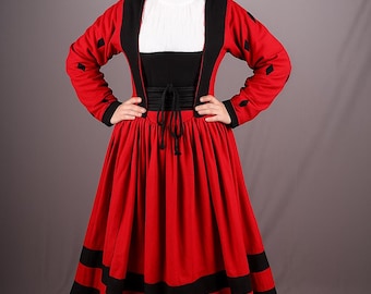 Renaissance Landsknecht Gown with Chemise: Historical Reenactment Costume