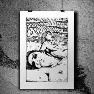 Könnte beinhalten: Schwarz-weiß-Zeichnung von zwei Personen, die am Strand liegen. Die Frau liegt auf dem Rücken, den Kopf zur Seite gedreht, während der Mann auf dem Bauch liegt und den Kopf auf ihrem Bein ruht. Der Himmel über ihnen ist mit Wolken gefüllt und die Sonne scheint.
