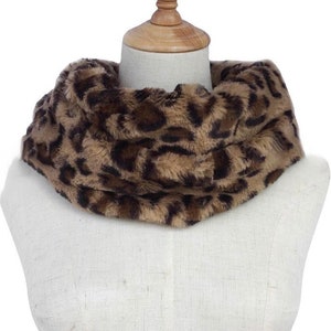 Leopard print snood, leopard print, animal print, snood, scarf, chunky scarf, winter warmer, gift for her.