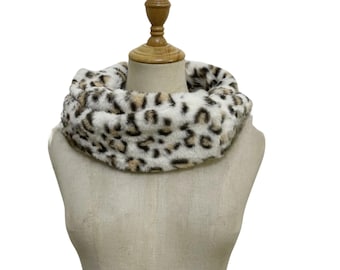 憧れ Print Leopard Neck Etsy - Snood Warmer Clothing
