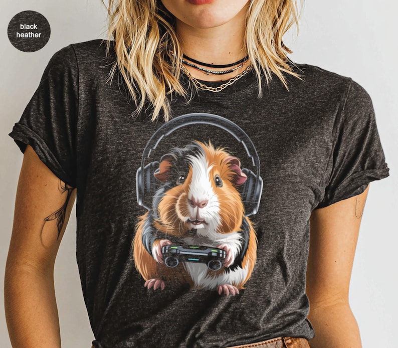 Gaming Guinea Pig Shirt, Cute Gamer T-shirt, Funny Animal Tee, Gift for Gamers, Unisex Graphic Tee, Guinea Pig Lover Tshirt