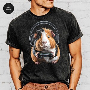 Guinea Pig Gamer Shirt, Cute Animal Graphic Tee, Gaming Lover Gift, Funny Music Lover Top, Casual Unisex T-Shirt, Cool Pet Owner Shirt