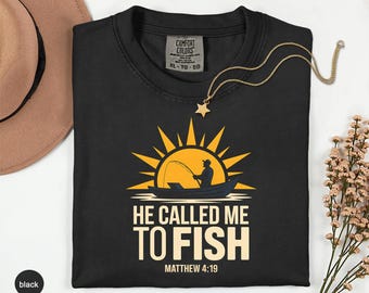 Camiseta cristiana de pesca / Camiseta con versículo bíblico Mateo 4:19 / Regalo para pescadores religiosos / Camiseta con versículo bíblico "Él me llamó a pescar"