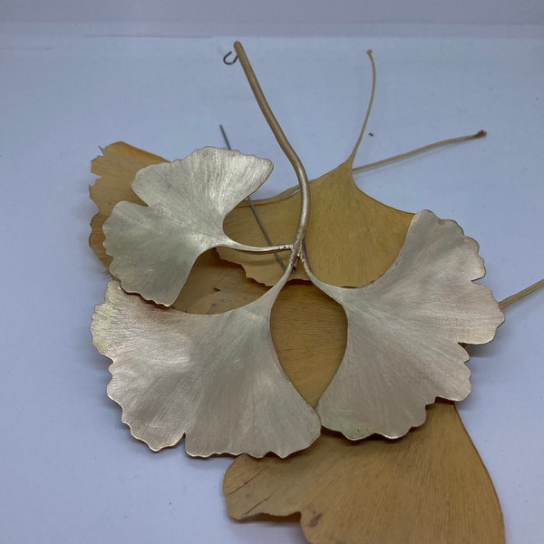 Broche en Laiton représentant 3 feuilles de Gingko biloba