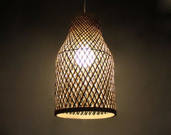 Suspension en bambou tressé à la main - Bottle Lighting
