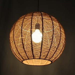 Lampada a sospensione sferica in corda di carta marrone chiaro - Illuminazione a sfera - Lampada rustica in corda - Diametro 15,7'' - 110-240 V/50-60 Hz - Spedizione gratuita