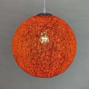 Lampada a sospensione a globo arancione, lampada da soffitto in corda di carta intrecciata a mano, lampada a sospensione a sfera, illuminazione personalizzabile, 3 dimensioni
