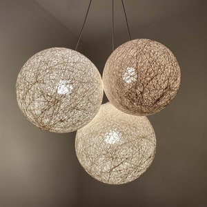 Lampadario in corda di carta intrecciata a mano con 3 paralumi a globo, apparecchio di illuminazione da soffitto, luce da soffitto per sala, 3 paralumi di diametro 15,7", 17,7" e 19,7"