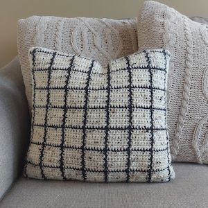 Crochet pillow pattern, crochet home decor, DIY decor, crochet pdf pattern, crochet pillow, pillow pattern, crochet plaid, plaid pillow