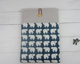 Christmas Polar Bear Laptop Sleeve | Pink Winter Animals Cotton Case for MacBook Air M2 | Festive Arctic Theme | Stocking Stuffer 2025