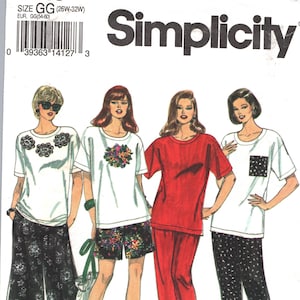 以下が含まれることがあります： Simplicityパターン8448、女性用衣類、サイズGG（ウエスト66〜81cm）。イラストは4つの衣装を示しています：黒い花柄のパンツの白いトップス、花柄のショートパンツの白いトップス、赤いパンツスーツ、黒い柄のパンツの白いトップス。