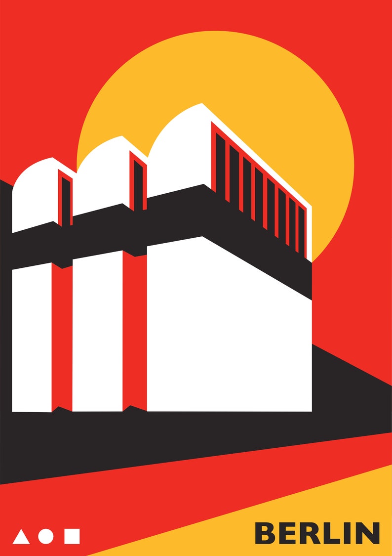 Op de afbeelding: Geometrische kunstafdruk met een gestileerd gebouw in rood en zwart tegen een rode en gele achtergrond. Een gele cirkel stelt de zon voor. Het woord "BERLIN" staat onderaan.
