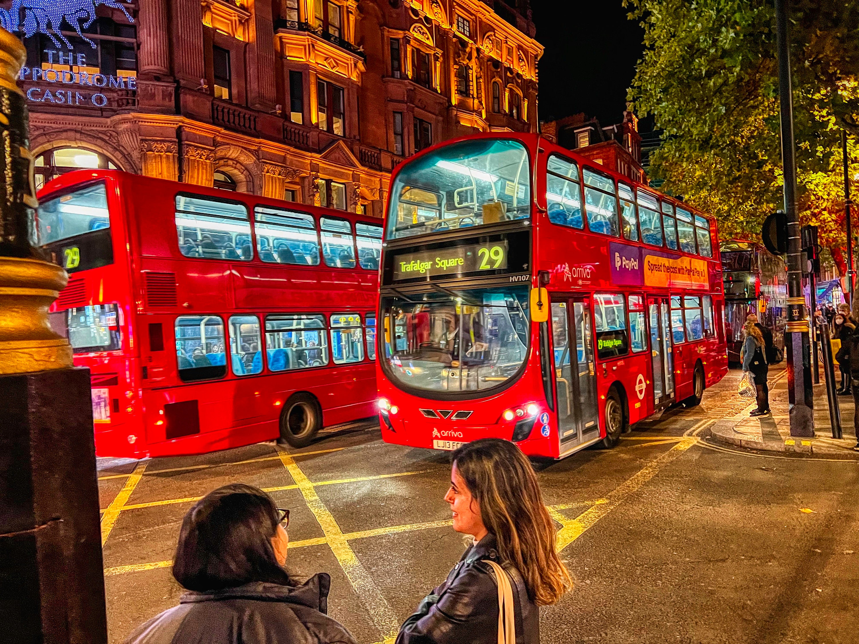LONDON ヴィンテージ BUS STOP London ／ブラック トップス LONDON ヴィンテージ BUS STOP London ／ブラック トップス