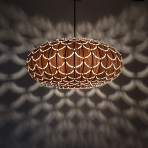 手作りの尖った松ぼっくりライト - ペンダントライト - シャンデリア