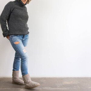 Oversized chunky hand knitted sweater in wool and alpaca cozy and warm winter pullover mod. ABETE image 2