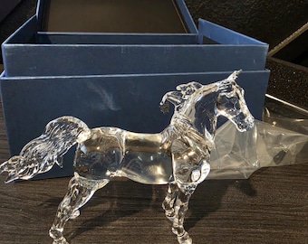 Breyer Standing Ovation Saddlebred Crystal Horse LE New in Box