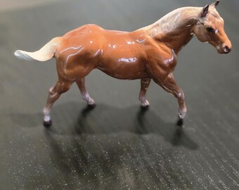 Vintage Hagen renaker Horse figurine Chestnut Quarter Horse stallion HTF