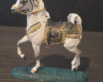 Vintage Beautiful Arabian Horse in Native Costume figurine Sculpture Chaney