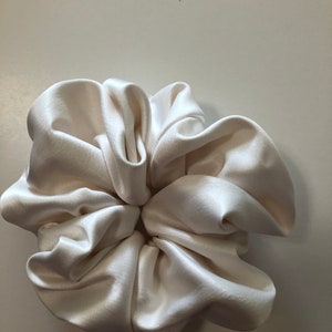 White Scrunchie with Wide Elastic